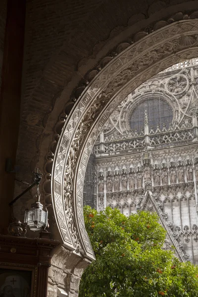 Portal el Perdon Entrance, Catedral de Sevilha, Espanha — Fotografia de Stock