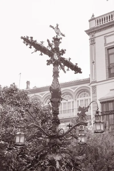 Plaza de santa cruz, kereszt és a tér, Sevilla — Stock Fotó