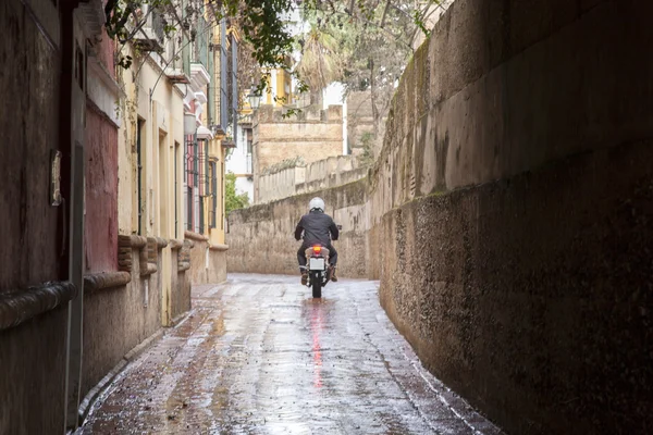 Calle Callejón de Aguas, Barrio de Santa Cruz, Sevilla —  Fotos de Stock