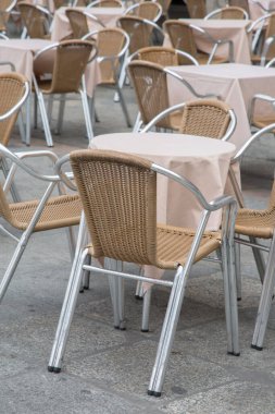 Cafe Masa ve Sandalyeler, Plaza Belediye Başkanı Meydanı, Salamanca, İspanya
