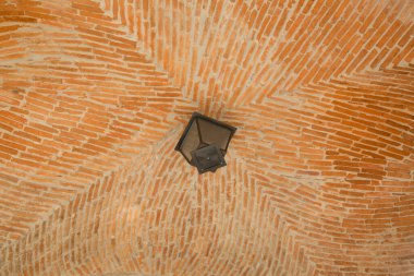 Kilise 'nin dış tuğlaları; La Alberca Köyü; Salamanca; İspanya