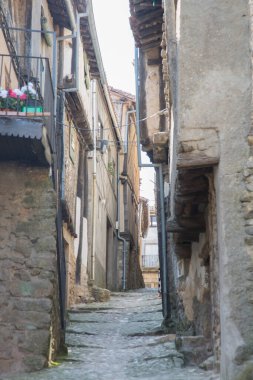 Sokak Sahnesi, Miranda de Castanar Köyü; Salamanca; İspanya