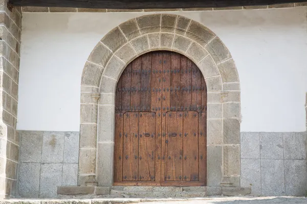 スペイン サラマンカ教区教会入口 英語版 — ストック写真