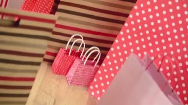 çizgili alışveriş torbaları