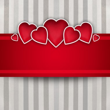 Sevgiliye arka plan: şirin Kalpler ve kırmızı kurdele kağıt metin üzerinde