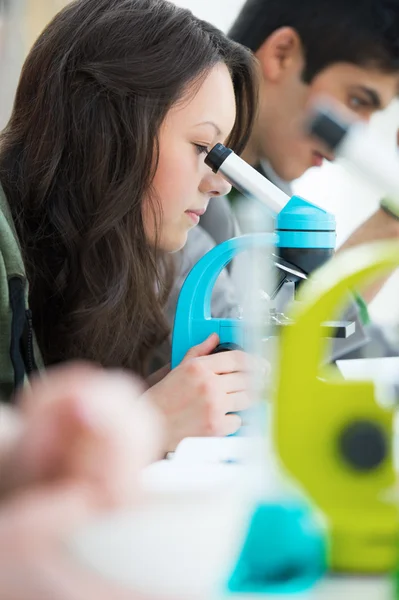 Estudiantes de secundaria. — Foto de Stock