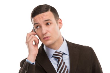 İş adamı cep telefonu kullanıyor.