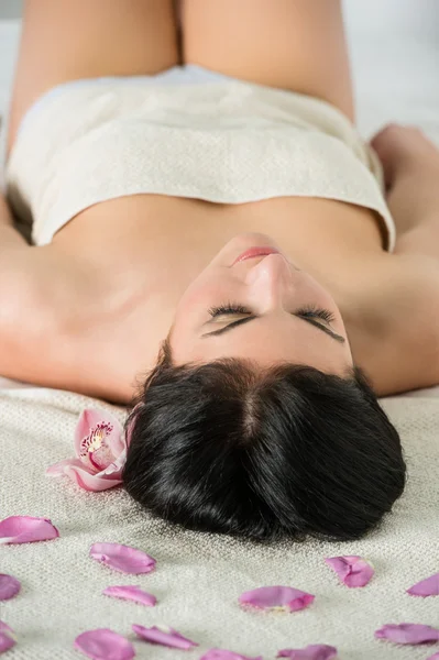 Awaiting her massage — Stock Photo, Image