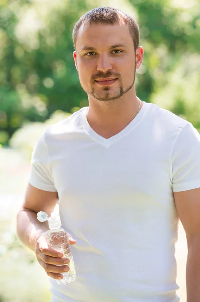 Mann nach dem Training erschöpft — Stockfoto