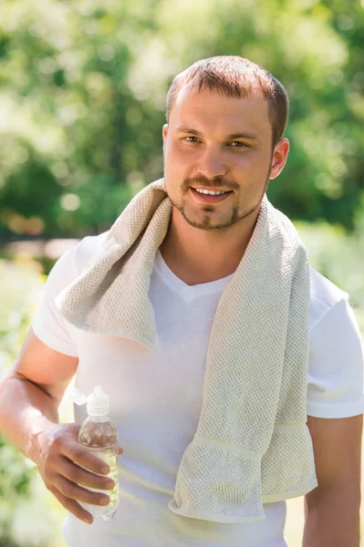 Homme épuisé après l'entraînement — Photo