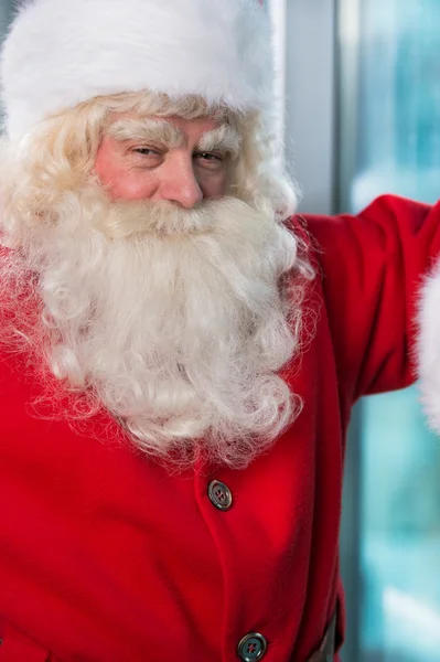 Santa no aeroporto — Fotografia de Stock