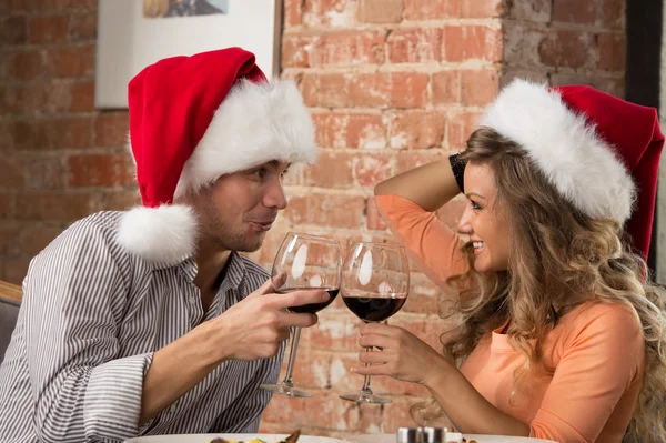 Couple toasting wine — Stock Photo, Image