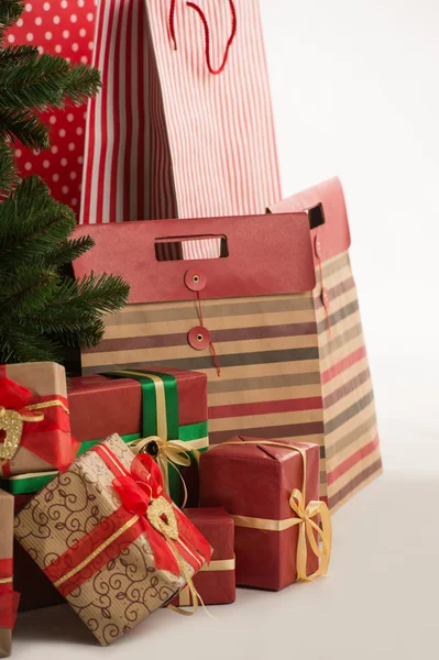 Christmas Tree and gift boxes — Stock Photo, Image