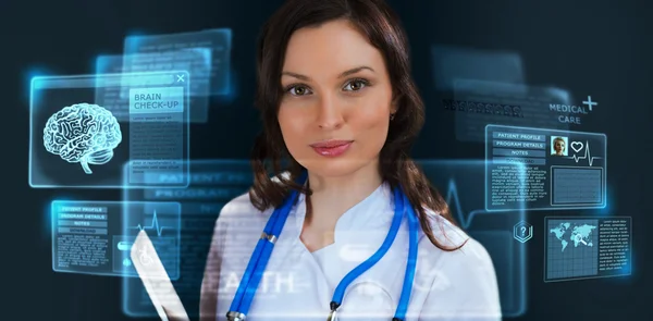 Doctor working with computer — Stock Photo, Image