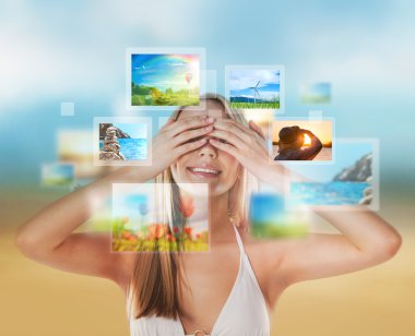 seyahat tatil anıları olan kadın