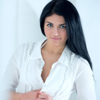 muhteşem seksi kadın evde soyunma