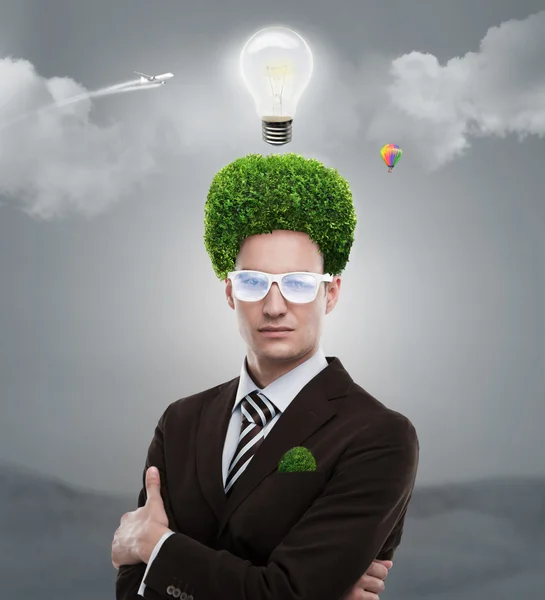 Homem verde cabeça amorosa natureza cuidado ecologia — Fotografia de Stock