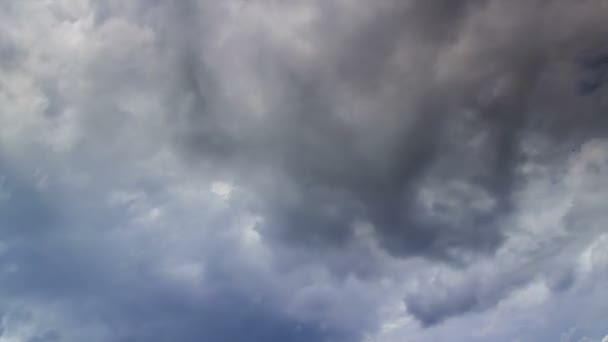 Tropische Gewitterwolken 01 — Stockvideo