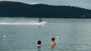 hızlı jet ski