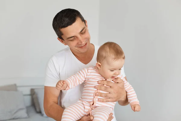 Smiling Handsome Young Adult Father His Toddler Baby Girl Wearing — Stock Photo, Image