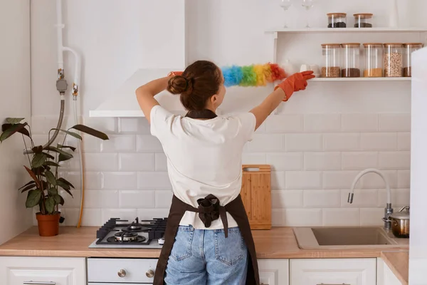 Back View Hardworking Woman Making Domestic Work Cleansing Shelf Kitchen — Foto de Stock
