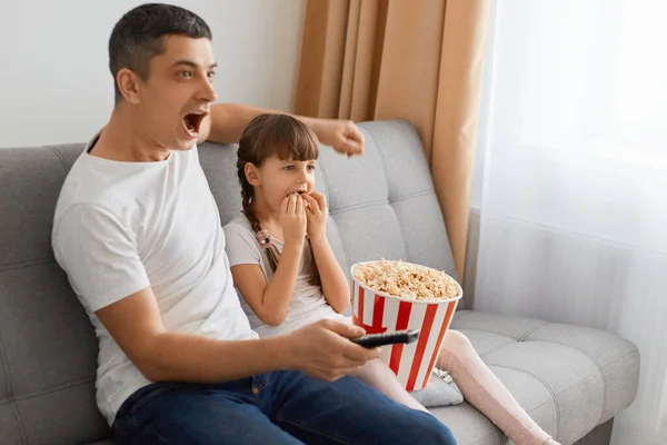 Portrait Young Brunette Guy Widely Opened Mouth Watching Horror Movie — Stock Photo, Image