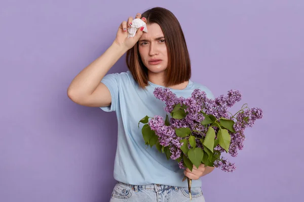 Retrato Mujer Morena Triste Enferma Que Sufre Dolor Cabeza Secreción — Foto de Stock