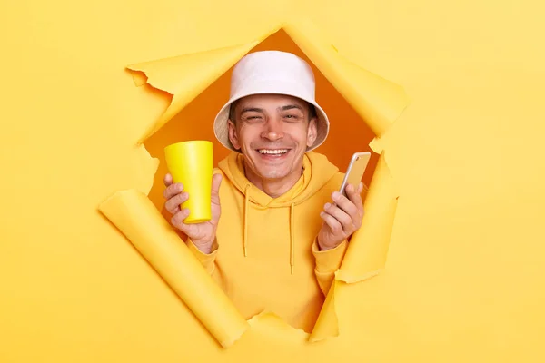 Portrait Extremely Happy Man Wearing Hoodie Panama Posing Hole Yellow — 图库照片