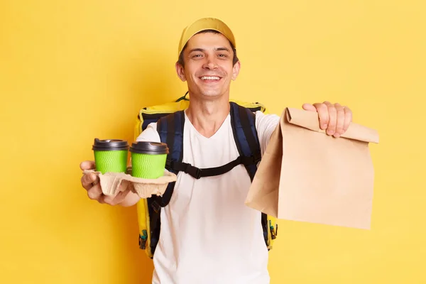 Portrait Kind Optimistic Deliveryman Thermo Backpack White Shirt Cap Giving — Stockfoto