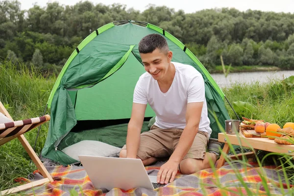 Brunette Male Tourist Working Laptop Outdoors Camping Young Guy Freelancer — стокове фото