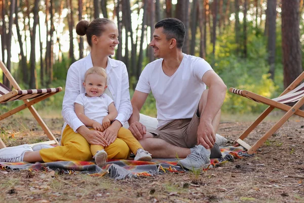 Horizontal Shot Happy Family Enjoying Moment While Sitting Blanket Wood — Stock Photo, Image