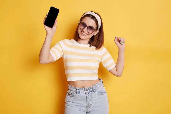 Indoor Shot Extremely Happy Woman Wearing Striped Shirt Hair Band — Foto de Stock