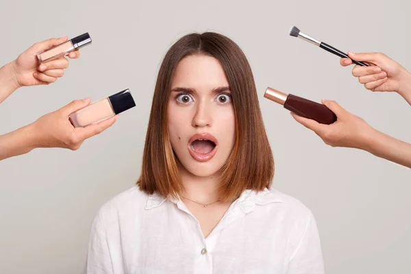 Image Hands Beauticians Holding Respective Equipment Makeup Beautiful Shocked Woman —  Fotos de Stock