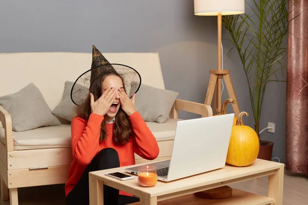 Halloween Indoor Shot Happy Excited Woman Witch Hat Having Online — Stock Photo, Image
