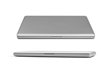 Gümüş laptop üzerinde beyaz izole kapalı