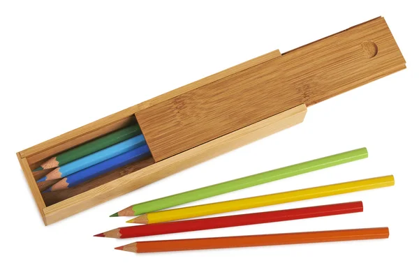 Відкриті дерев'яні коробки для олівців ізольовані (відсічний контур  ) — стокове фото