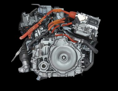 siyah arka plan üzerine izole yeni hibrid araba motoru