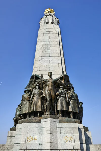 War memorial on Poelaert Square in Brussels - capital city of Be — Stock Photo, Image