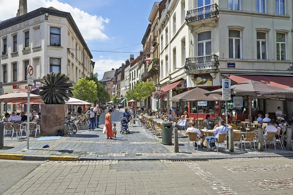 Typowy obiad codziennie czas sceny w Brukseli — Zdjęcie stockowe