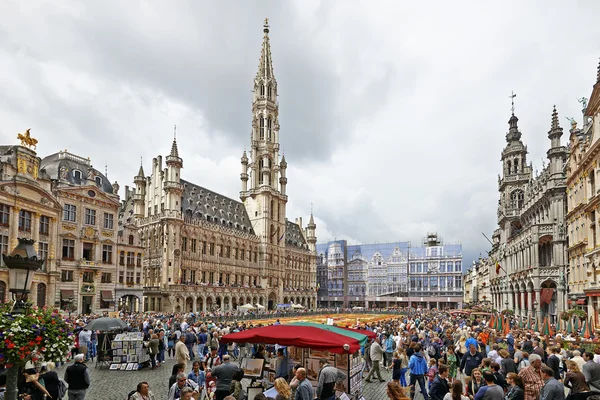 Riesiger Teppich am Grand Place in Brüssel — Stockfoto