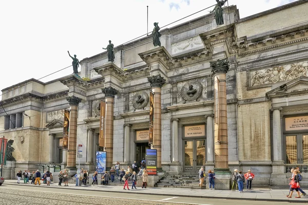 Královské muzeum Belgie, hlavní vchod — Stock fotografie