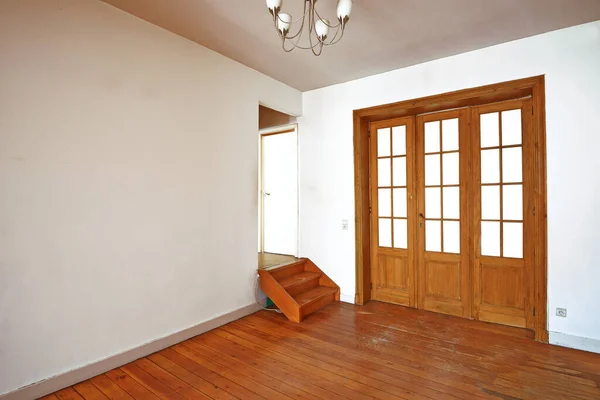 Interior Aged Wooden Door Glasses Frames Empty Room — Stock Photo, Image