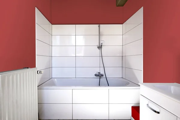 Renovated Barthroom White Tiles New Sink — 图库照片