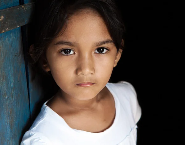 Ung asiatisk tjej porträtt — Stockfoto