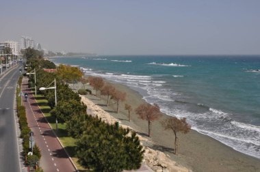 Kıbrıs 'taki güzel Akti Olympion Plajı Limasol