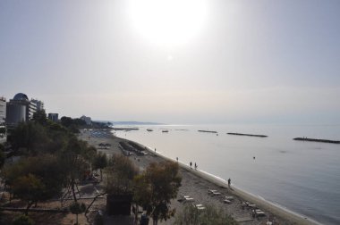 Kıbrıs 'taki güzel Akti Olympion Plajı Limasol