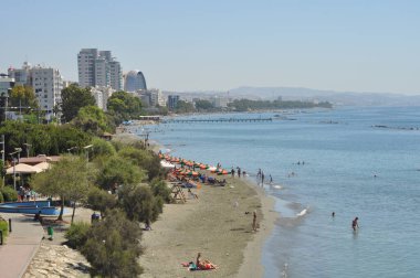 Kıbrıs 'taki güzel Akti Olympion Plajı Limasol