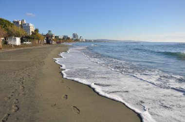 Kıbrıs 'taki güzel Akti Olympion Plajı Limasol