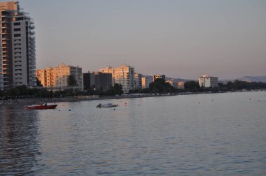 Kıbrıs 'taki güzel Akti Olympion Plajı Limasol