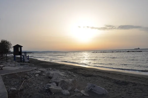 Прекрасний Пляж Akti Olympion Beach Limassol Кіпрі — стокове фото